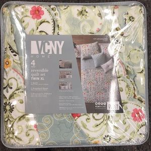 4 Pc Reversible Quilt Set twin xl